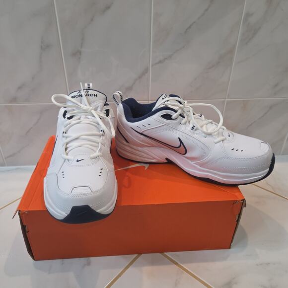 Nike Air Monarch  Men\'s Size 12 Extra Wide White Leather Athletic Shoes main image 5